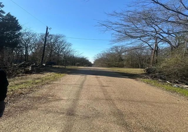Photo 2 of Land for sale at 6149 Indian Harbor Dr, Mabank, TX 75156 | MLS# 21380052 | Listing updated on 2026-09-08