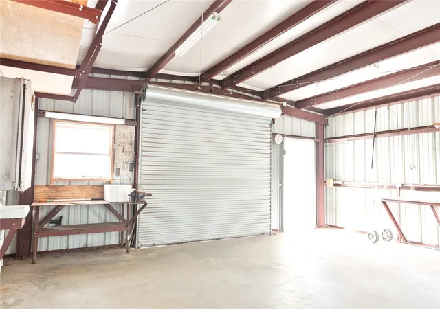 Photo 2 of Sale Pending at 575 Ferndale Ln, Fairfield, TX 75840 | MLS# 21380064 | Listing updated on 2026-09-18