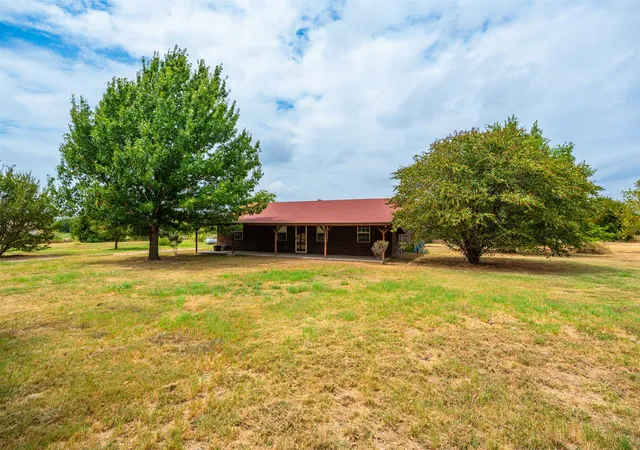 Photo 2 of Single family home for sale at 545 County Rd 1110a, Cleburne, TX 76031 | MLS# 21380071 | Listing updated on 2026-09-08
