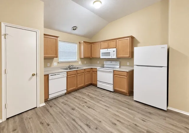 Photo 3 of Single family home for sale at 148 Spelt Ln, Dallas, TX 75241 | MLS# 21380085 | Listing updated on 2026-09-08