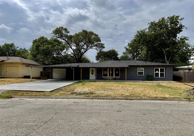 Photo 2 of Single family home for sale at 6614 Bridges Ave, Richland Hills, TX 76118 | MLS# 21372811 | Listing updated on 2026-09-08
