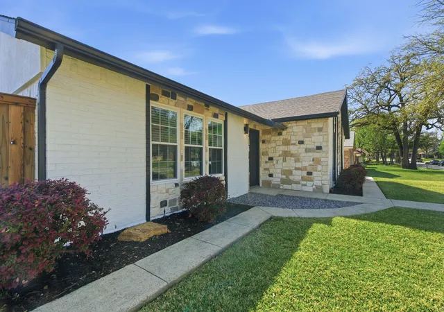 Photo 3 of Single family home for sale at 746 Red Wing Dr, Lewisville, TX 75067 | MLS# 21380095 | Listing updated on 2026-09-13
