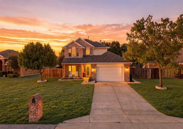 Photo 1 of Single family home for sale at 2774 Cobblestone Dr, Rockwall, TX 75087 | MLS# 21379383 | Listing updated on 2026-09-30