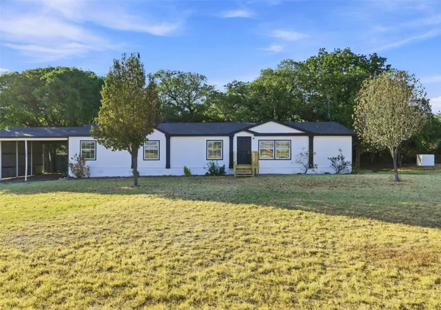 Photo 1 of Sale Pending at 5201 Shaw Rd, Tolar, TX 76476 | MLS# 21377649 | Listing updated on 2026-10-05