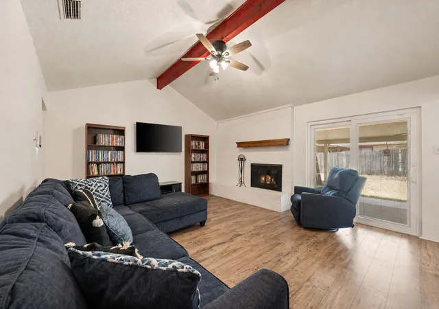 Photo 2 of Single family home for sale at 4601 Mandalay Dr, Arlington, TX 76016 | MLS# 21373869 | Listing updated on 2026-09-11