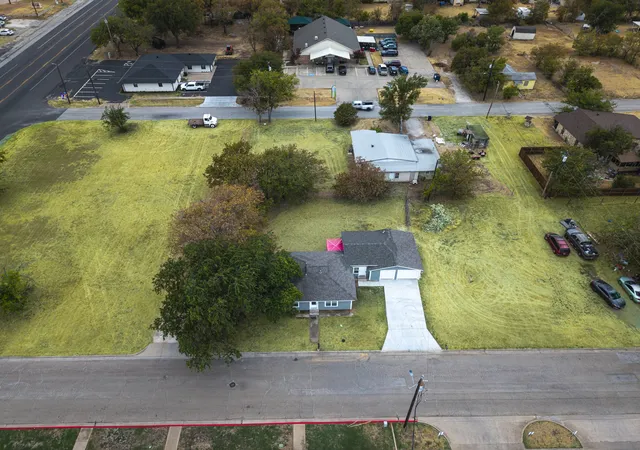 Photo 3 of Single family home for sale at 201 Deputy Larry Miller Dr, Granbury, TX 76048 | MLS# 21380143 | Listing updated on 2026-09-13