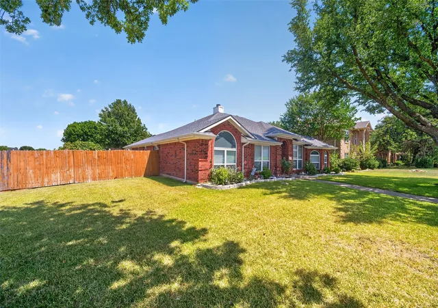 Photo 3 of Single family home for sale at 1101 Boyd Dr, Wylie, TX 75098 | MLS# 21379224 | Listing updated on 2026-09-13