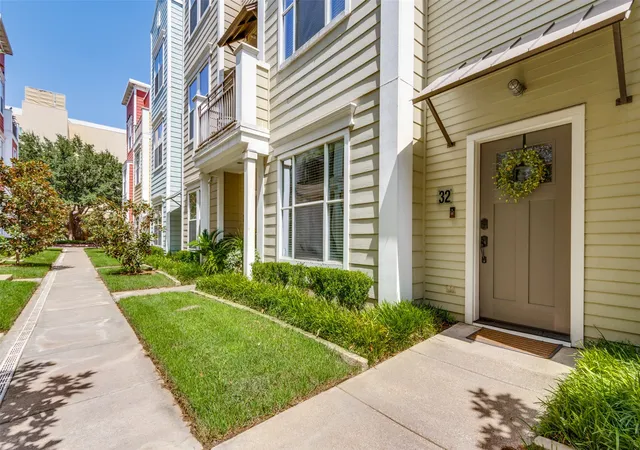 Photo 1 of Sale Pending at 4121 Mckinney Ave #32, Dallas, TX 75204 | MLS# 21376506 | Listing updated on 2026-09-30