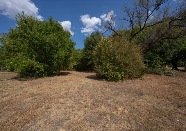 Photo 3 of Land for sale at 417 N 3rd Street, Corsicana, TX 75110 | MLS# 21377848 | Listing updated on 2026-09-11
