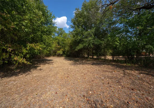 Photo 4 of Land for sale at 417 N 3rd Street, Corsicana, TX 75110 | MLS# 21377848 | Listing updated on 2026-09-11