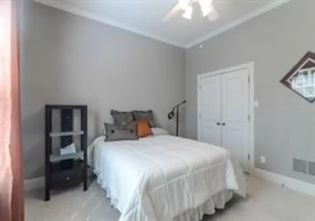 Photo 2 of Townhouse for sale at 3550 Knight St, Dallas, TX 75219 | MLS# 21380246 | Listing updated on 2026-09-11