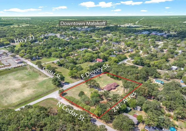 Photo 40 of Sale Pending at 609 E Dewey St, Malakoff, TX 75148 | MLS# 21371566 | Listing updated on 2026-10-03