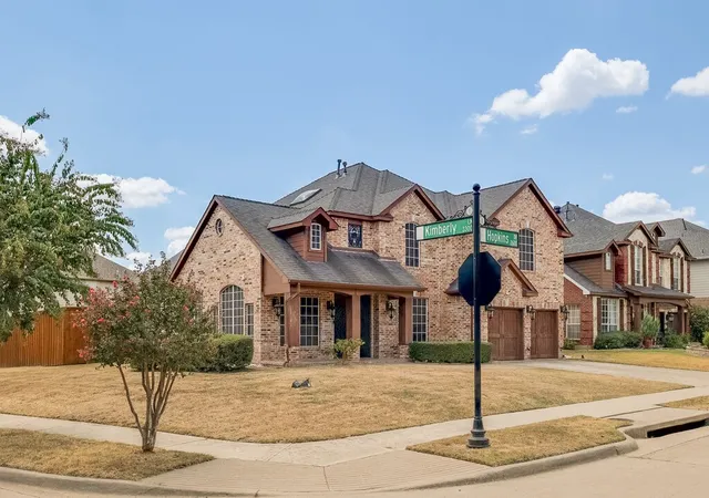 Photo 3 of Sale Pending at 2603 Hopkins Dr, Grand Prairie, TX 75052 | MLS# 21380263 | Listing updated on 2026-09-14