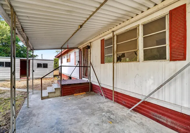 Photo 4 of Manufactured home for sale at 161 Arlington St, Whitney, TX 76692 | MLS# 21380034 | Listing updated on 2026-09-08
