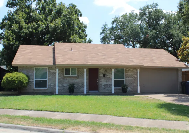 Photo 1 of Single family home for sale at 918 Heritage Cir, Garland, TX 75043 | MLS# 21380314 | Listing updated on 2026-09-10