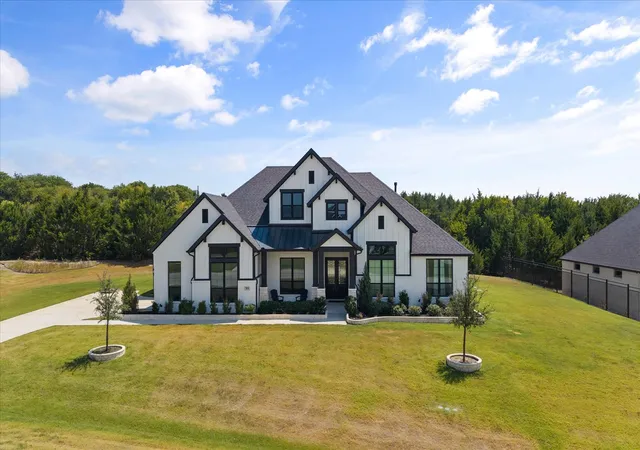 Photo 1 of Single family home for sale at 7850 Woodstream Rd, Midlothian, TX 76065 | MLS# 21371809 | Listing updated on 2026-09-08