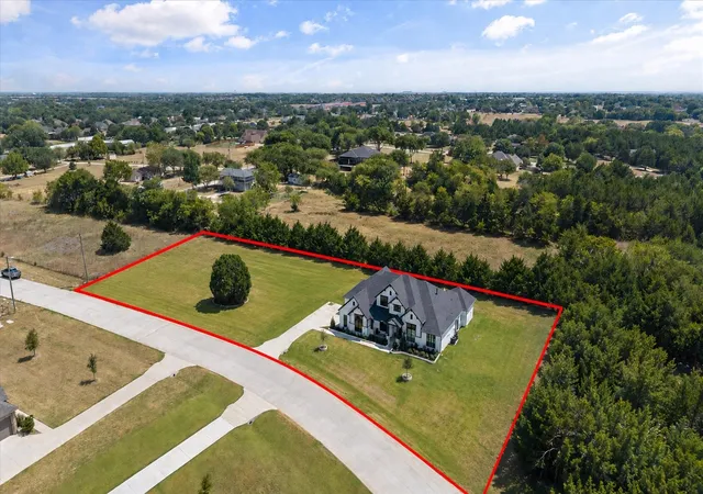 Photo 2 of Single family home for sale at 7850 Woodstream Rd, Midlothian, TX 76065 | MLS# 21371809 | Listing updated on 2026-09-08