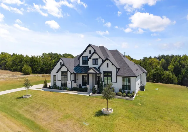 Photo 3 of Single family home for sale at 7850 Woodstream Rd, Midlothian, TX 76065 | MLS# 21371809 | Listing updated on 2026-09-08