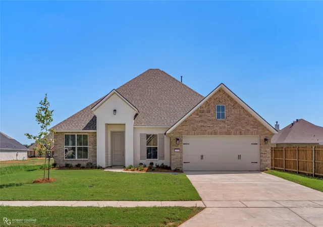 Photo 2 of Single family home for sale at 335 Peason Ridge, Bossier City, LA 71112 | MLS# 21380080 | Listing updated on 2026-10-04