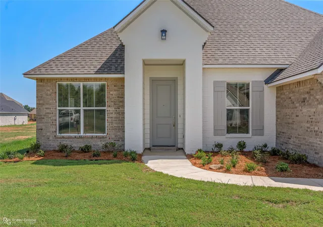 Photo 3 of Single family home for sale at 335 Peason Ridge, Bossier City, LA 71112 | MLS# 21380080 | Listing updated on 2026-10-04