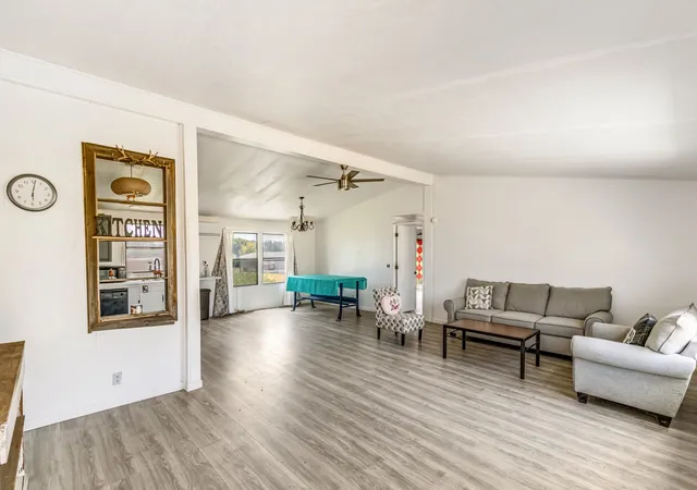 Photo 3 of Manufactured home for sale at 206 Creekview Meadows Ct, Springtown, TX 76082 | MLS# 21380408 | Listing updated on 2026-09-11