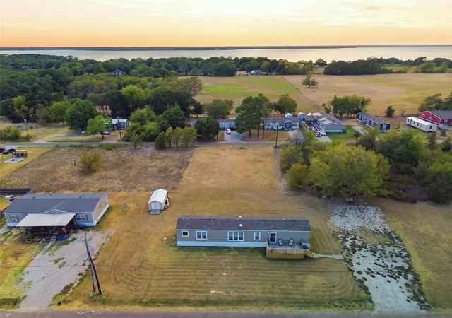 Photo 1 of Manufactured home for sale at 433 Anchor Ln, Gun Barrel City, TX 75156 | MLS# 21372210 | Listing updated on 2026-09-13