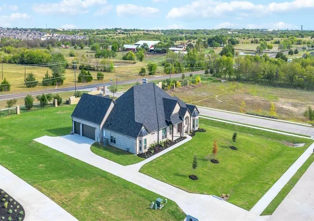 Photo 1 of Single family home for sale at 2102 Tauber Ct, Rockwall, TX 75087 | MLS# 21380309 | Listing updated on 2026-10-04