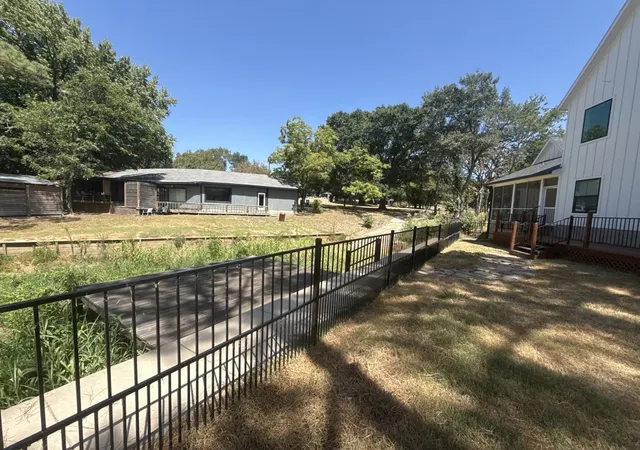 Photo 3 of Single family home for sale at 138 Sunset Dr, Gun Barrel City, TX 75156 | MLS# 21380437 | Listing updated on 2026-09-08