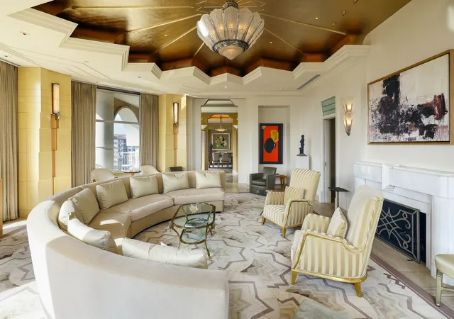 Photo 4 of Condo for sale at 2801 Turtle Crk Blvd #8W, Dallas, TX 75219 | MLS# 21380201 | Listing updated on 2026-09-09