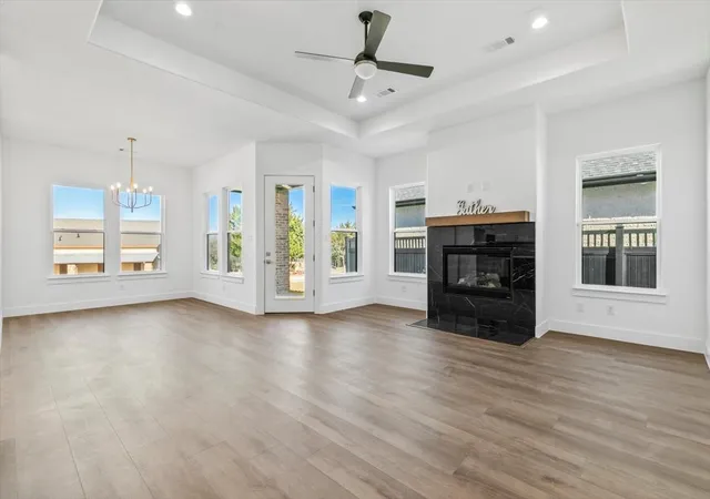 Photo 4 of Single family home for sale at 1409 Ethan Cir, Midlothian, TX 76065 | MLS# 21380243 | Listing updated on 2026-09-08