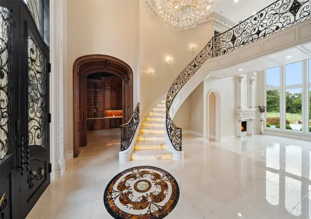 Photo 3 of Mansion for sale at 408 Lakeway Dr, Allen, TX 75013 | MLS# 21380377 | Listing updated on 2026-09-09