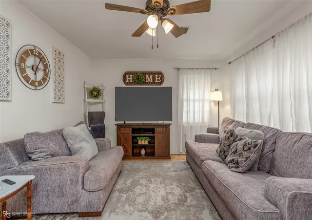 Photo 3 of Sale Pending at 706 Claiborne St, Minden, LA 71055 | MLS# 21380451 | Listing updated on 2026-09-10