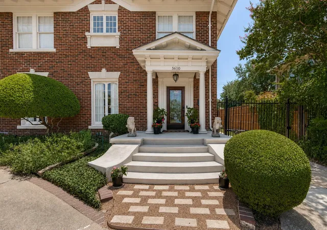 Photo 2 of Sale Pending at 5610 Gaston Ave, Dallas, TX 75214 | MLS# 21355957 | Listing updated on 2026-09-25