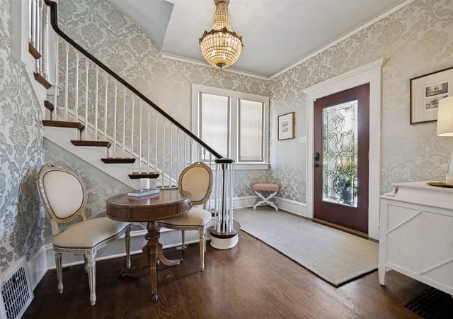 Photo 3 of Sale Pending at 5610 Gaston Ave, Dallas, TX 75214 | MLS# 21355957 | Listing updated on 2026-09-25