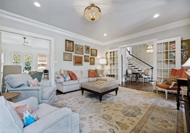 Photo 4 of Sale Pending at 5610 Gaston Ave, Dallas, TX 75214 | MLS# 21355957 | Listing updated on 2026-09-25