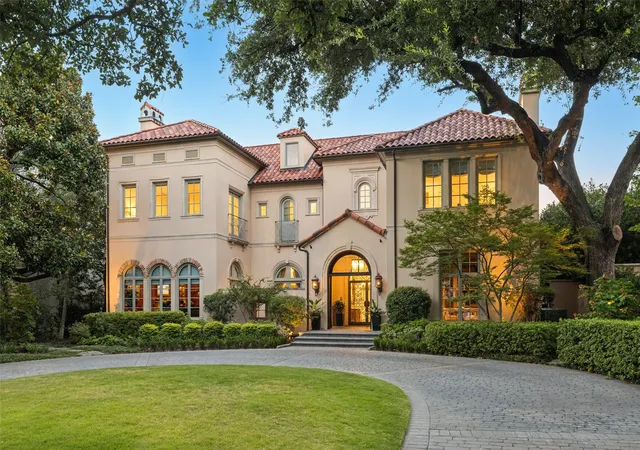 Photo 1 of Mansion for sale at 3516 Beverly Dr, Dallas, TX 75205 | MLS# 21380217 | Listing updated on 2026-10-06