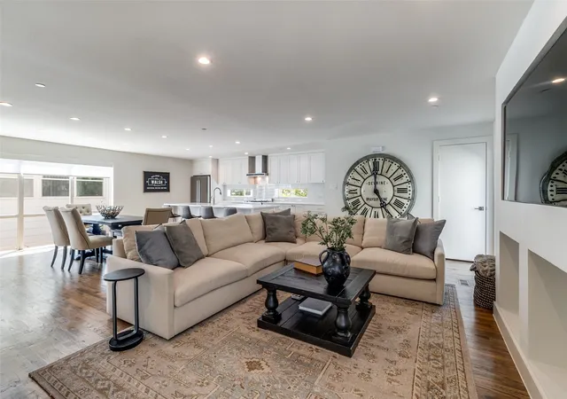 Photo 3 of Condo for sale at 5907 Lindell Ave #A, Dallas, TX 75206 | MLS# 21380353 | Listing updated on 2026-09-12