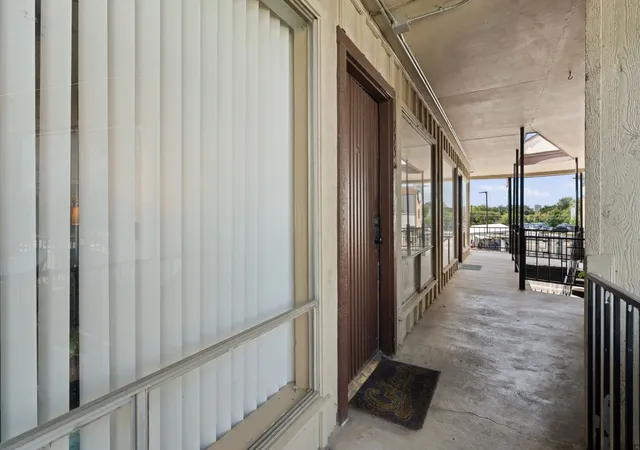 Photo 3 of Condo for sale at 5001 Bowser Ave #115, Dallas, TX 75209 | MLS# 21358968 | Listing updated on 2026-09-08