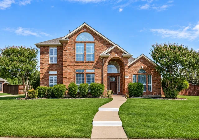 Photo 1 of Single family home for sale at 324 Ambrose Dr, Murphy, TX 75094 | MLS# 21380488 | Listing updated on 2026-09-08