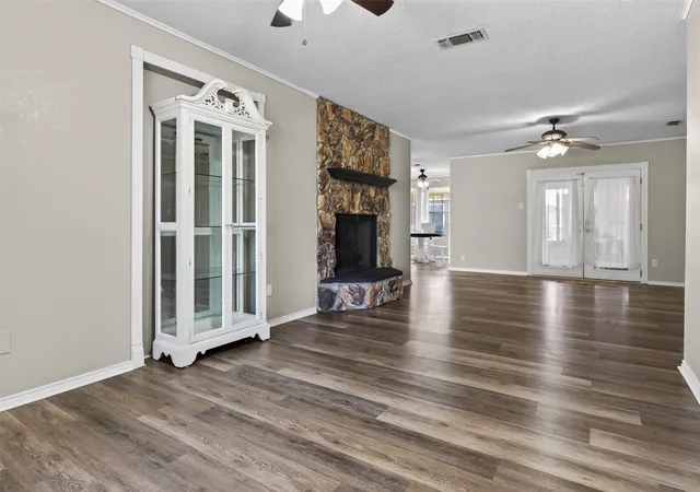 Photo 4 of Single family home for sale at 105 Murray St, Joshua, TX 76058 | MLS# 21378828 | Listing updated on 2026-09-11