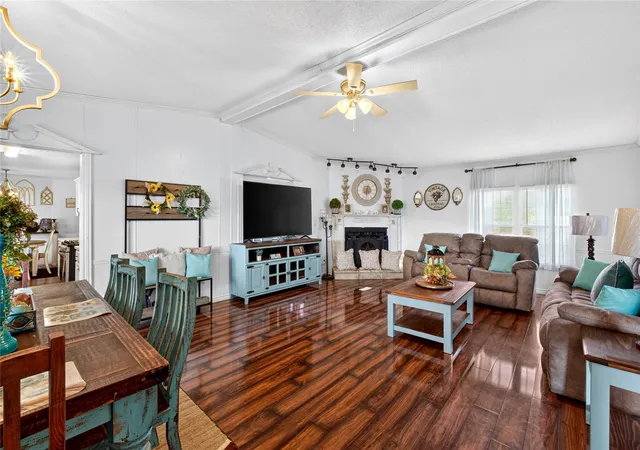 Photo 4 of Manufactured home for sale at 38 County Rd 2299, Sulphur Springs, TX 75482 | MLS# 21380562 | Listing updated on 2026-09-12