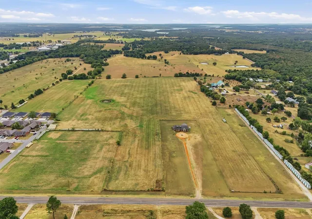 Photo 2 of Land for sale at 544 W Fm 902, Collinsville, TX 76233 | MLS# 21367808 | Listing updated on 2026-09-10
