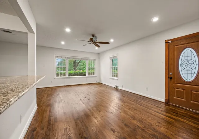 Photo 4 of Single family home for sale at 6644 Fisher Rd, Dallas, TX 75214 | MLS# 21380632 | Listing updated on 2026-09-12