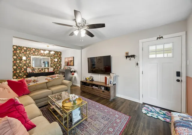 Photo 4 of House for sale at 2350 Dunloe Dr, Dallas, TX 75228 | MLS# 21378426 | Listing updated on 2026-09-08