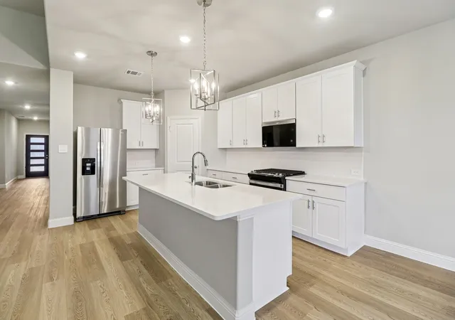 Photo 2 of Single family home for sale at 4104 Benbrook Dr, Farmersville, TX 75442 | MLS# 21379984 | Listing updated on 2026-09-14