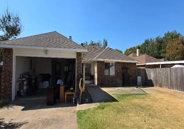 Photo 2 of Single family home for sale at 603 Windsor Dr, Allen, TX 75002 | MLS# 21380612 | Listing updated on 2026-09-09