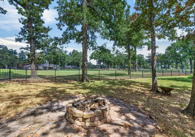 Photo 3 of Single family home for sale at 257 Saint Andrews Dr E, Mabank, TX 75156 | MLS# 21380684 | Listing updated on 2026-09-09
