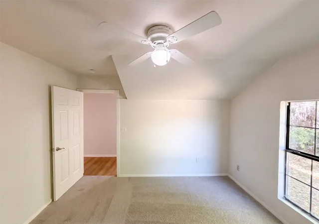 Photo 3 of Single family home for sale at 1418 Moss St, Gainesville, TX 76240 | MLS# 21375489 | Listing updated on 2026-09-29