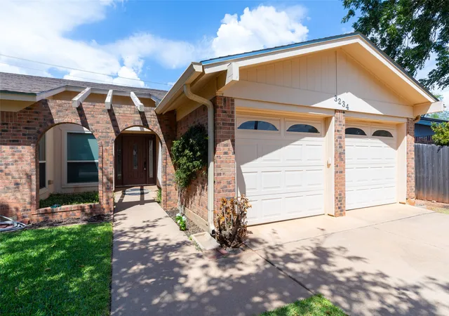 Photo 4 of Single family home for sale at 3234 Wyndrock Dr, Abilene, TX 79606 | MLS# 21380710 | Listing updated on 2026-09-11