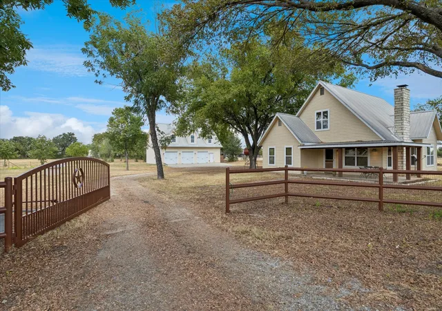 Photo 1 of Single family home for sale at TX | 16927 W Fm 922,TX 76263 | MLS# 21331306 | Listing updated on 2026-10-02